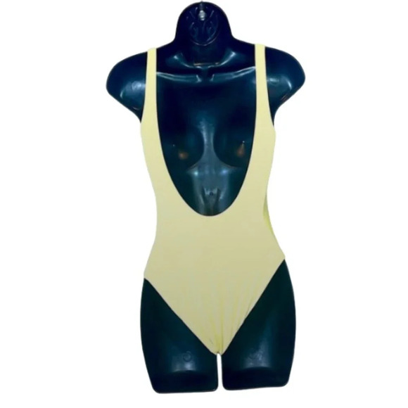 Toast Swim Signature Scoop One Piece in Lemon Grass - Picture 2 of 6